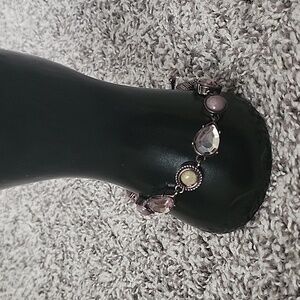 Accent bracelet